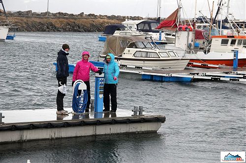 Je libo doplnit pohonné hmoty? Aneb čerpací stanice v narvickém přístavu