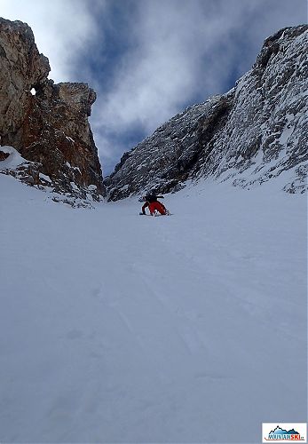 Těsně pod vrcholem Canale Innerkofler na Cristallo, 53°