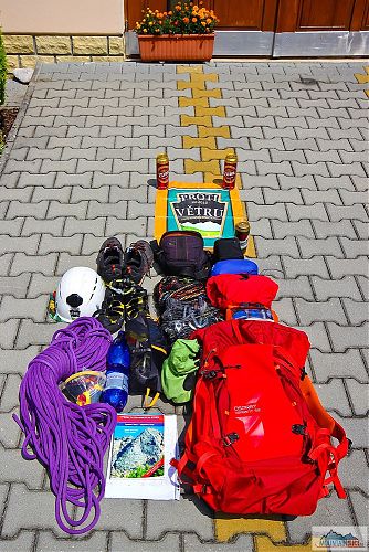 Materiál na odjezdu
