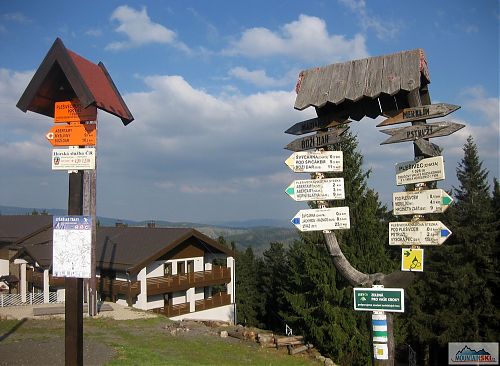 Přecedulována na Plešivci... v pozadí nějaký VIP hotel