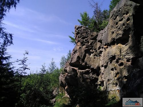 Horní Lačnovské skály