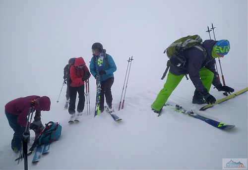 Na hřeben jsme nedošli, ale i pod hřebenem nás počasí docela prověřilo