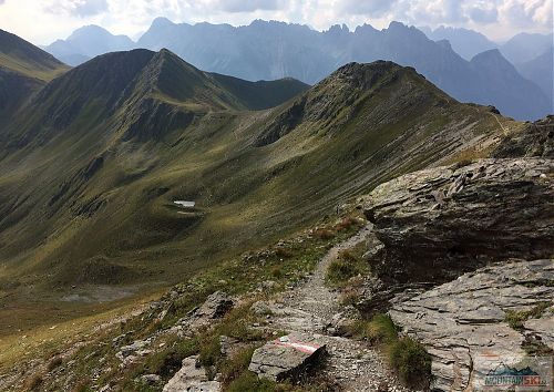 Parádní stezka i výhledy během čtvrtého dne přechodu