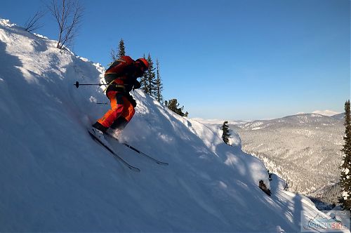 Luzhba - Zuzka valí dole kopcom na G3 FINDr 102
