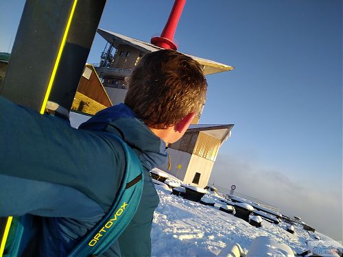 V RUMAsportu mě komplet oblékli, takže jsem nemusel jít v kraťasech a tričku s krátkým rukávem