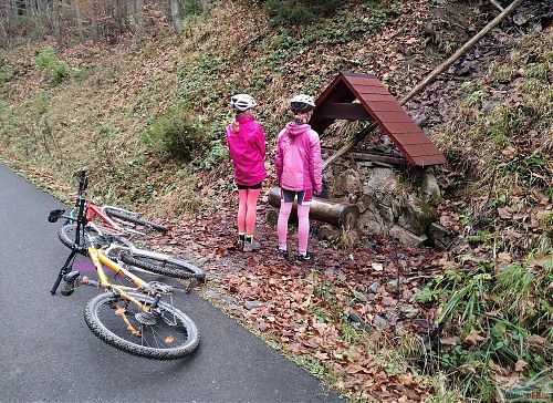 U studánky Zlatnica
