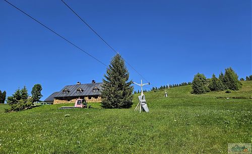Krkonoše jsou pokryty desítkami menších lyžařských vleků